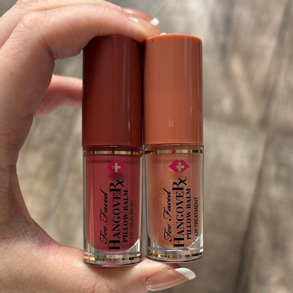 Too Faced Hangover Pillow Balm Duo - Red and Gold
